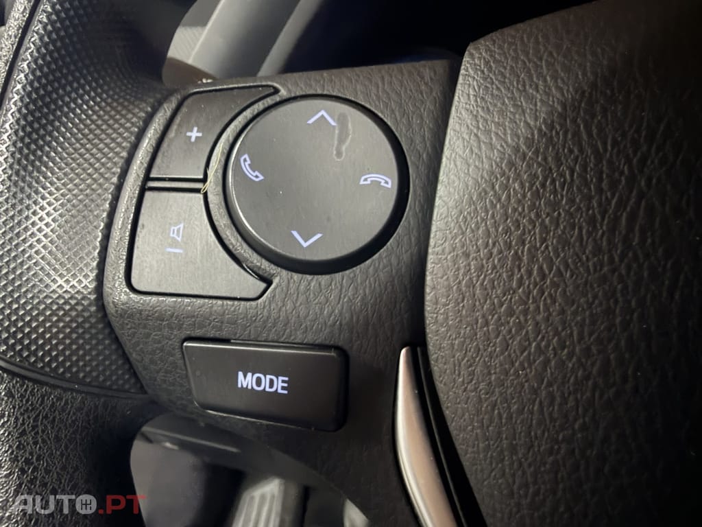 Toyota Auris 1.33 VVT-i ACtive+AC