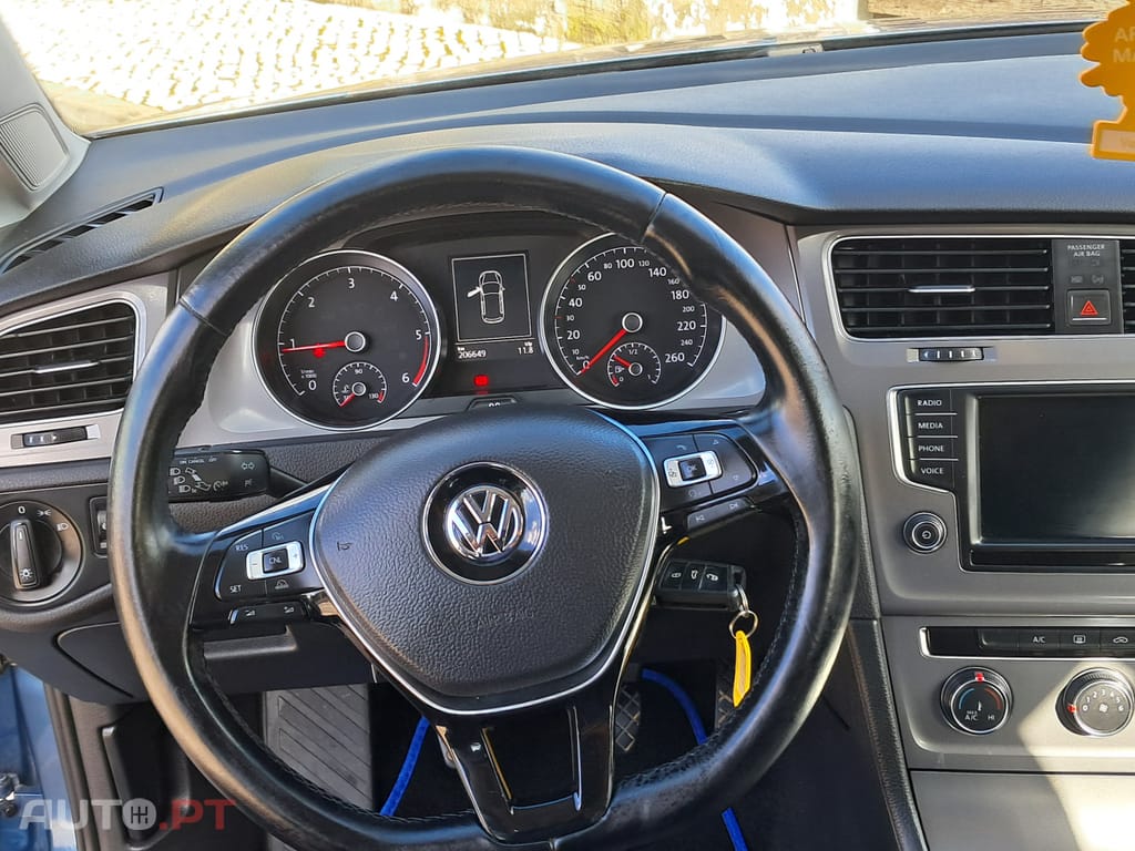 Volkswagen Golf 1.6 tdi confortline 110cv