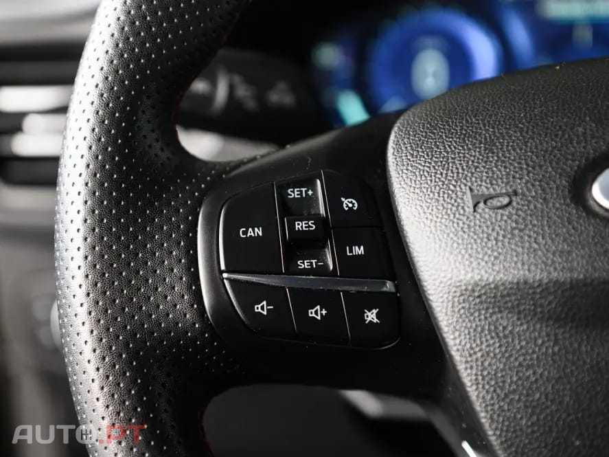 Ford Focus SW 1.0 EcoBoost ST-Line