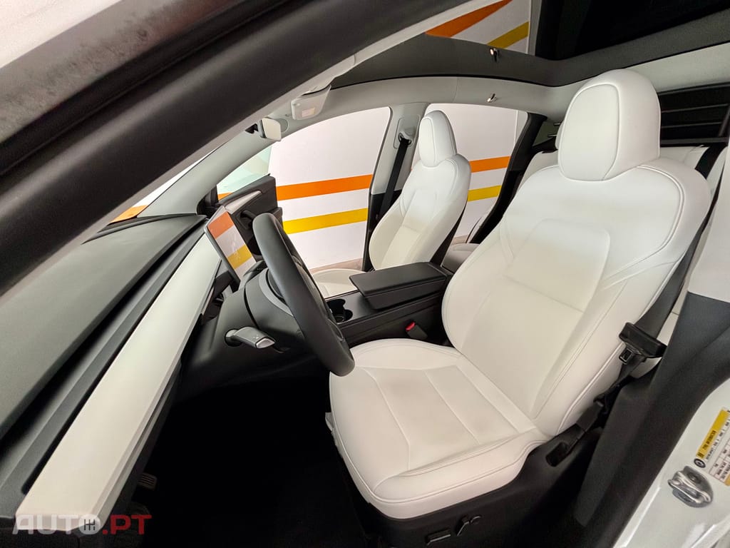 Tesla Model Y Standard RWD