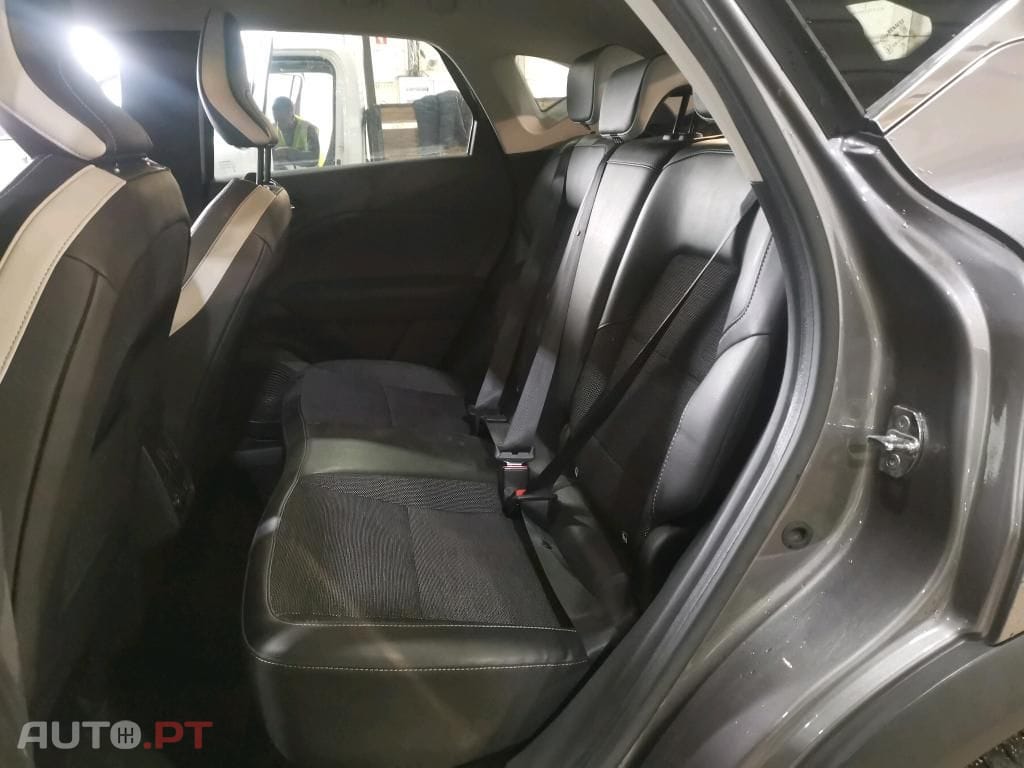 Renault Captur 1.0 TCe Exclusive Bi-Fuel