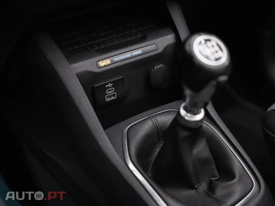 Ford Tourneo 1.0 EcoBoost Titanium