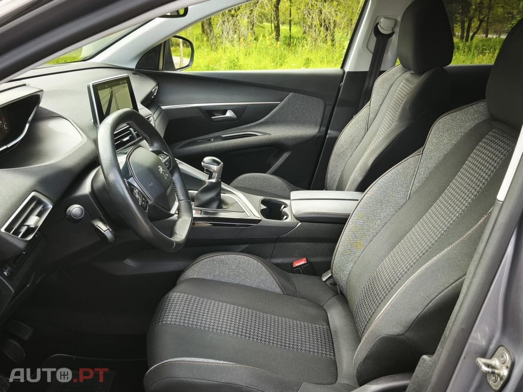 Peugeot 3008 1.5 BlueHDi Active Pack