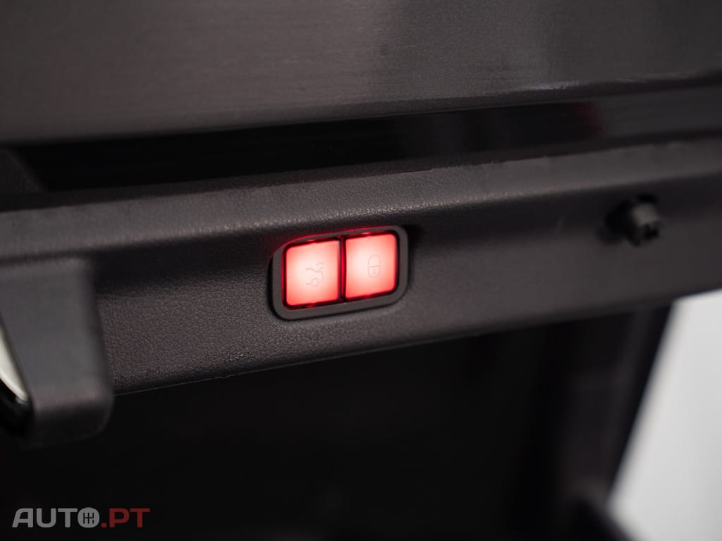 Mercedes-Benz EQE 350+