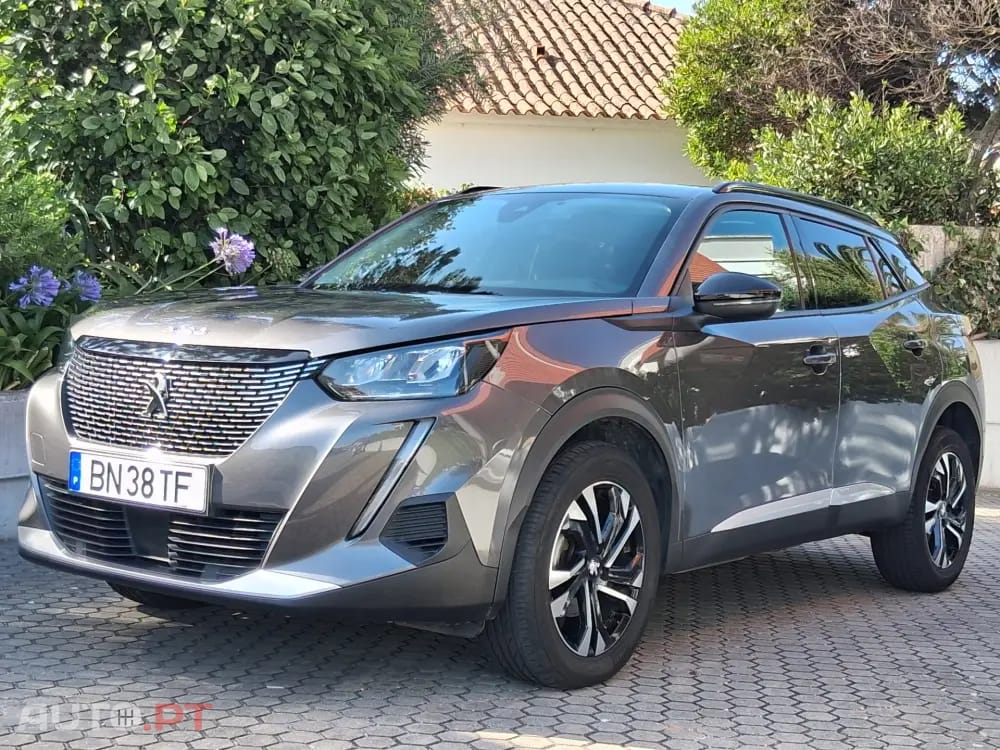 Peugeot 2008 1.2 PureTech Allure EAT8