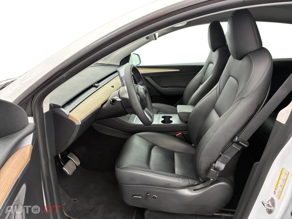 Tesla Model Y Long Range Dual Motor AWD