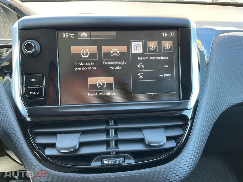Peugeot 2008 1.2 PureTech Style