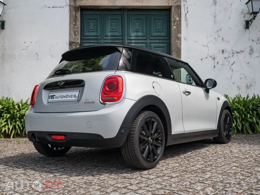 MINI Cooper Cooper Auto