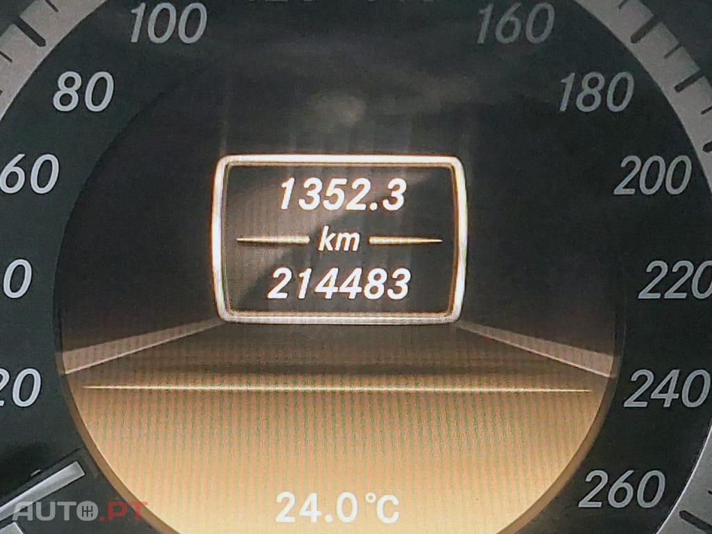 Mercedes-Benz E 220 CDI Avantgarde BlueEfficiency