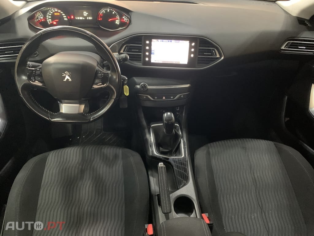 Peugeot 308 BlueHDi FAP 100 Stop & Start Access — fotografia 13