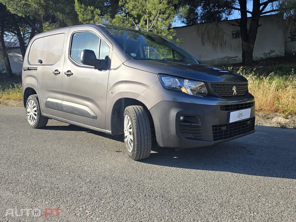 Peugeot Partner 1.5 BlueHDi Asphalt Standard EAT8
