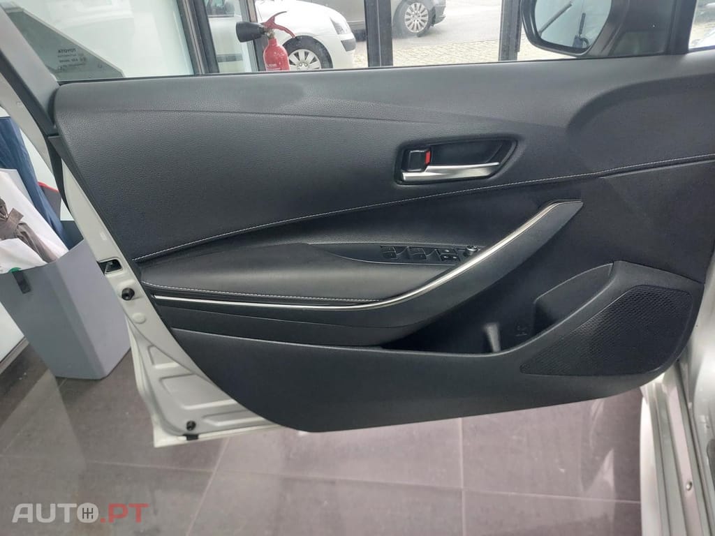 Toyota Corolla 2.0 Hybrid Exclusive