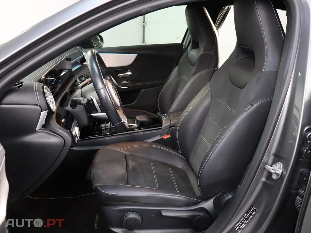 Mercedes-Benz A 250 e Auto AMG LINE