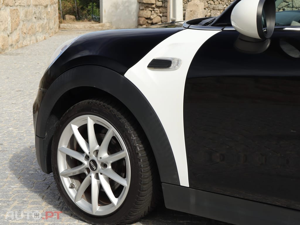 MINI Cooper Cooper D