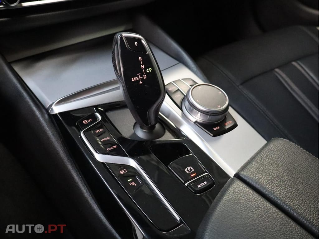 BMW 530 e Auto Line Luxury