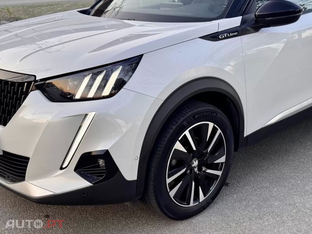 Peugeot 2008 1.2 PureTech GT Line