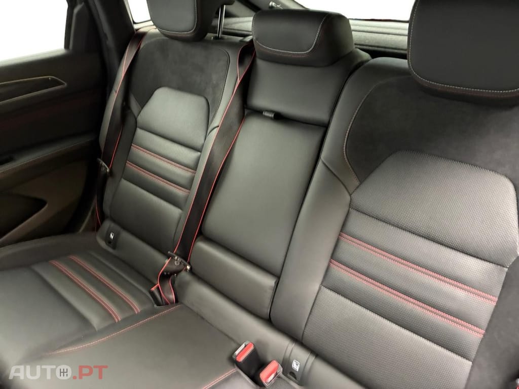 Renault Arkana E-Tech RS Line Fast Track