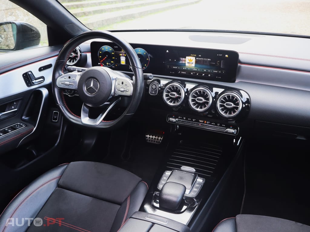 Mercedes-Benz CLA 180 d Shooting Brake AMG Premium Plus