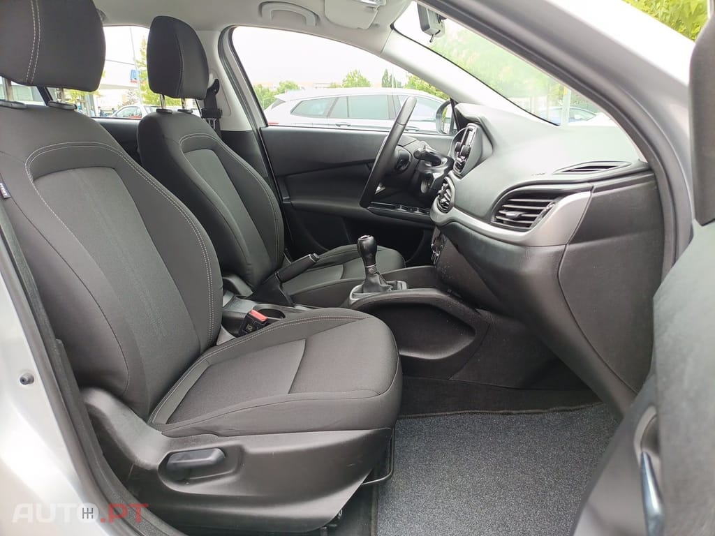 Fiat Tipo 1.3 M-Jet Lounge J17