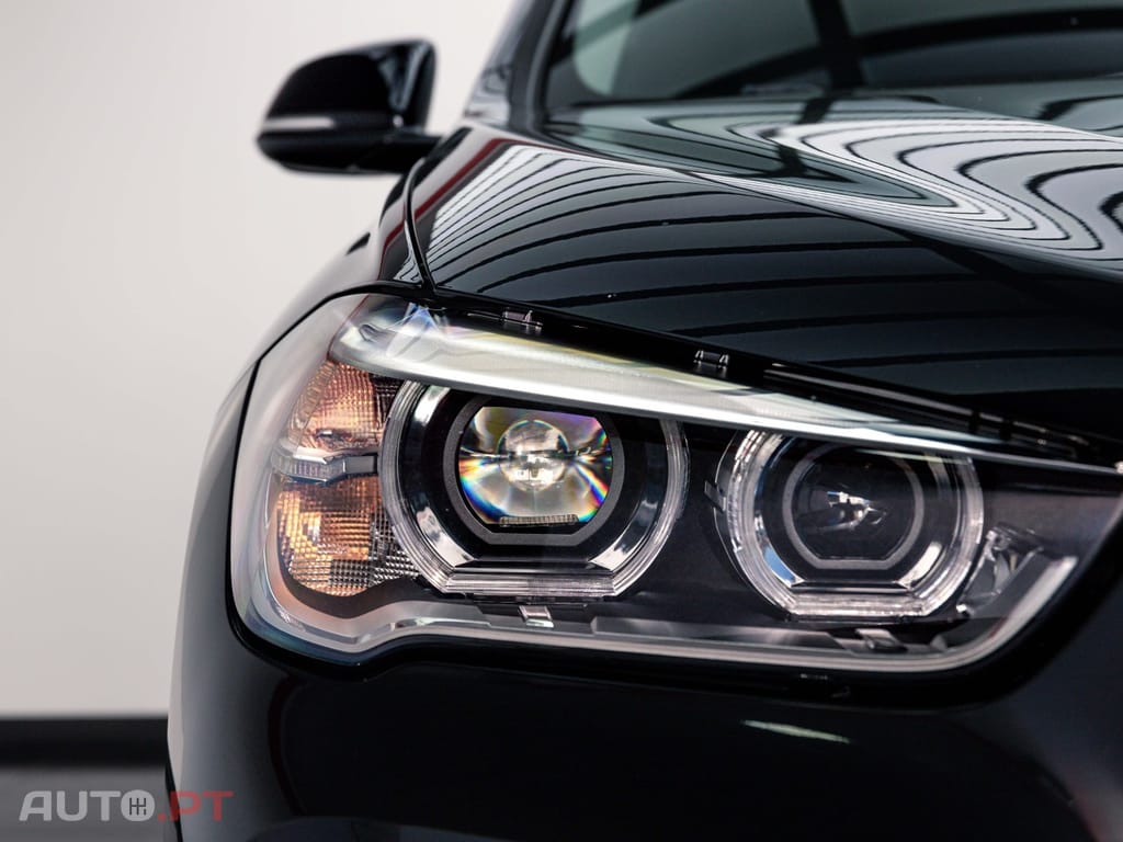 BMW X1 18 d xDrive Advantage