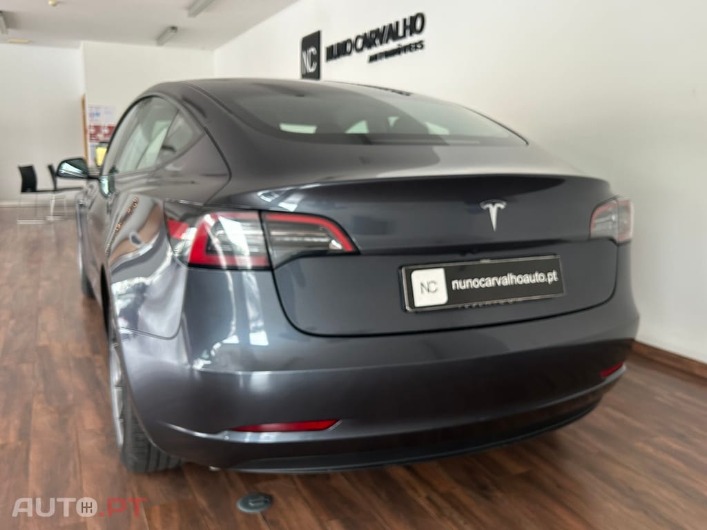 Tesla Model 3 Long Range Tração Traseira