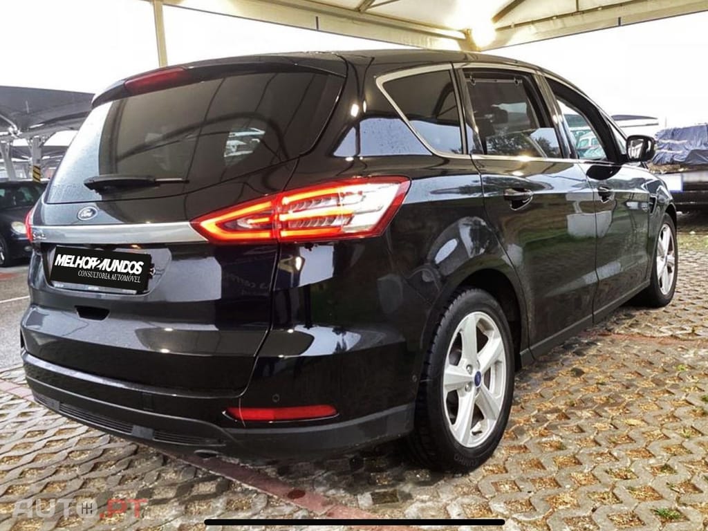 Ford S-Max 2.0 TDCi Titanium