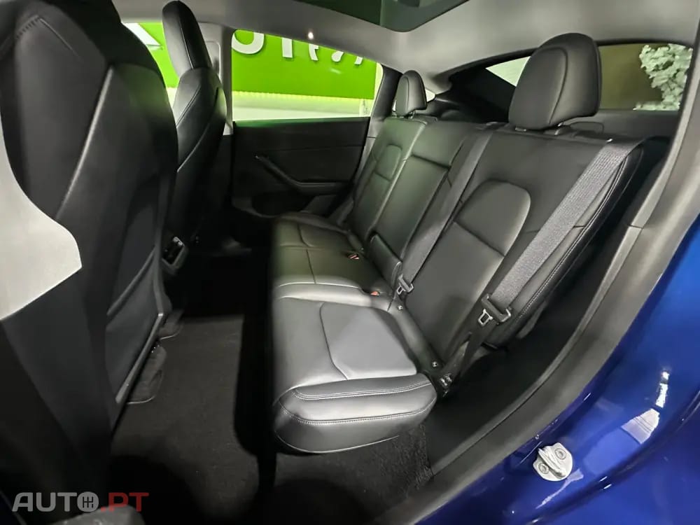 Tesla Model Y Long Range Dual Motor AWD