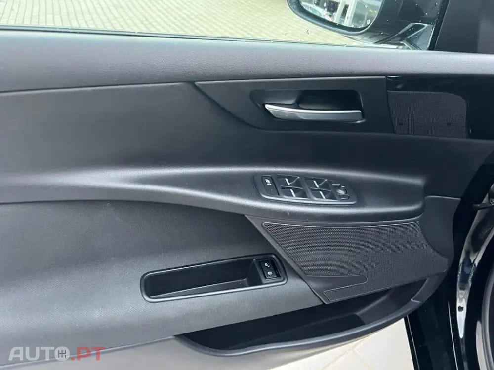 Jaguar XE 2.0 D Prestige