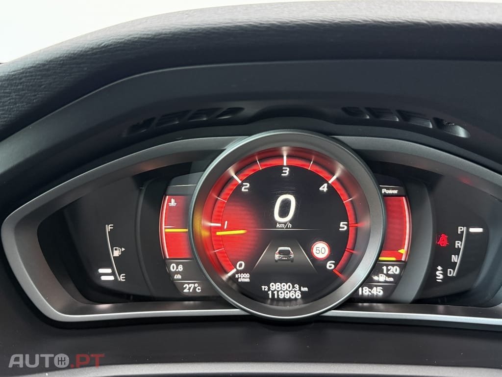 Volvo V40 2.0 D2 R-Design Momentum Geartronic