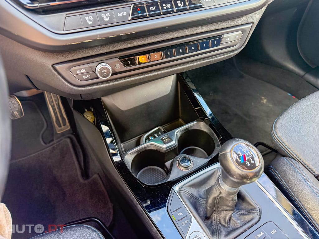 BMW 116 d Pack Desportivo M