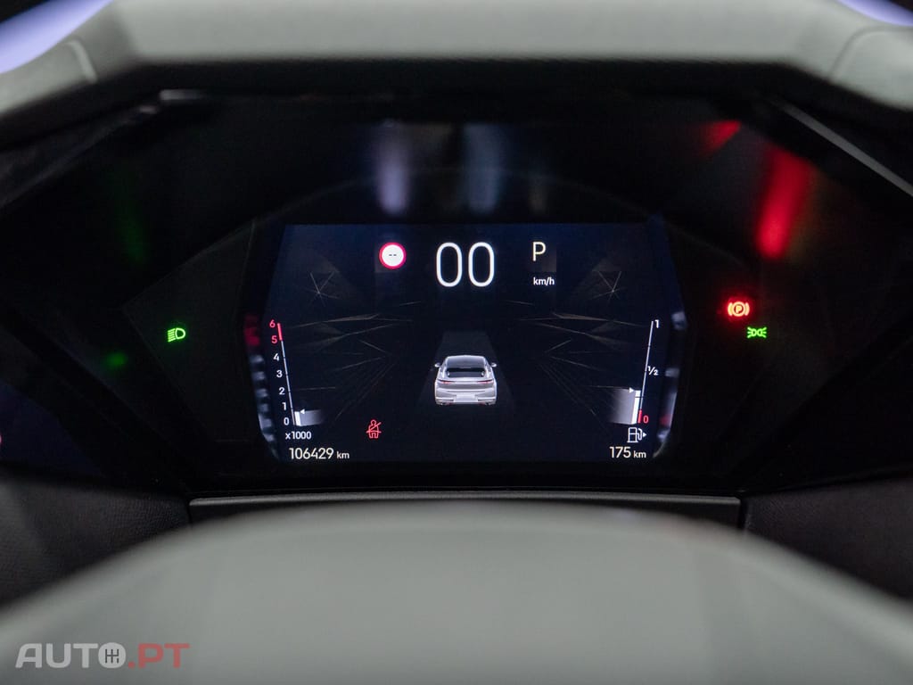 DS DS4 1.5 BlueHDi Bastille + EAT8