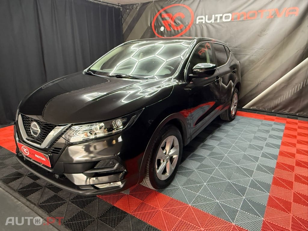Nissan Qashqai 1.5 dCi N-Connecta J17 DCT