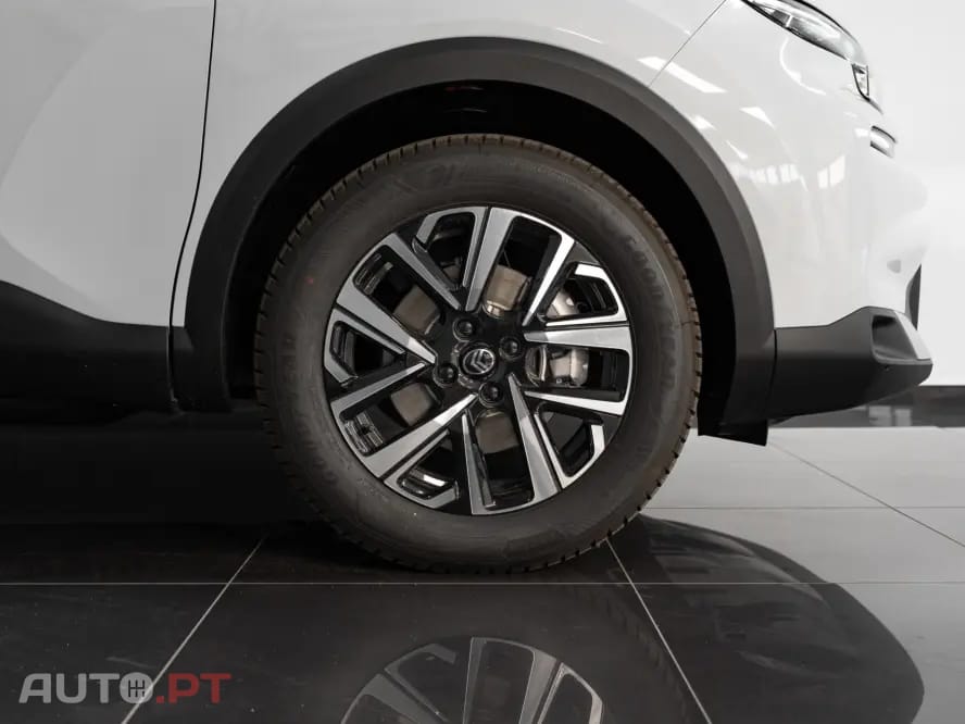 Citroen C4 1.2 Hybrid Plus e-DSC6