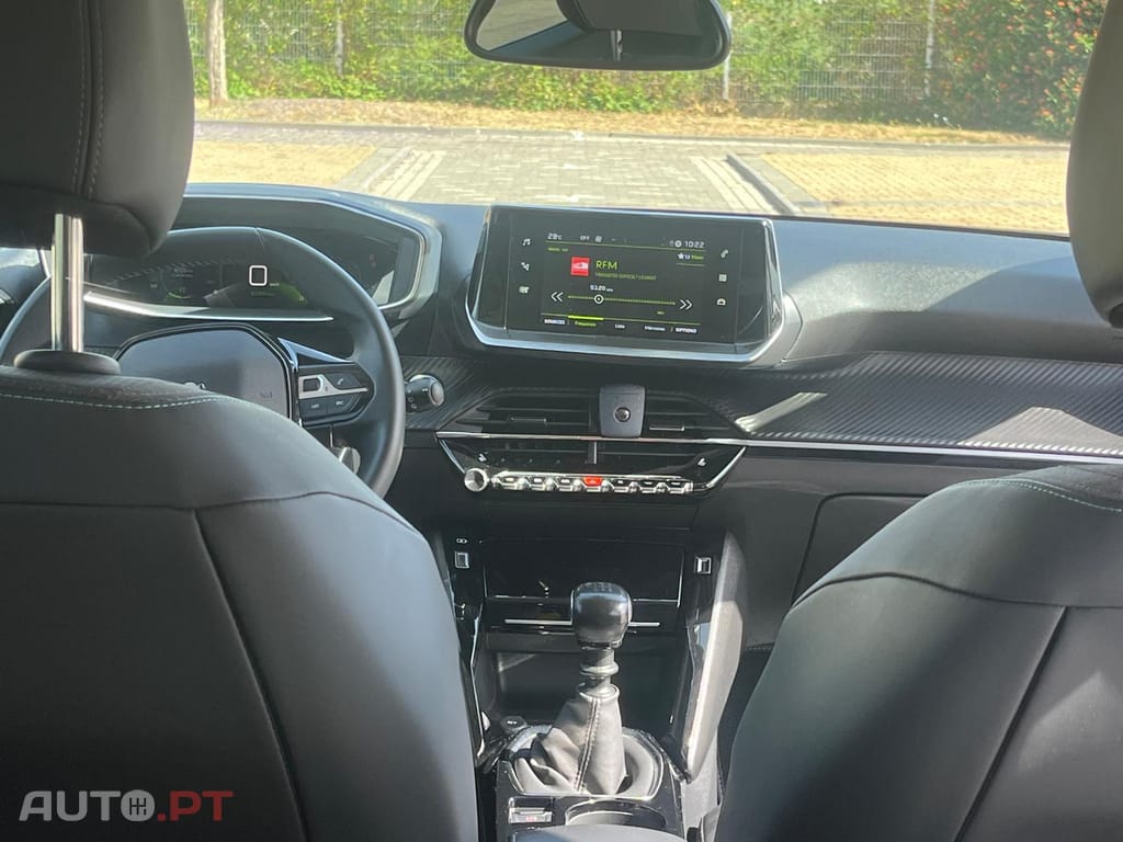Peugeot 2008 1.2 PureTech Allure