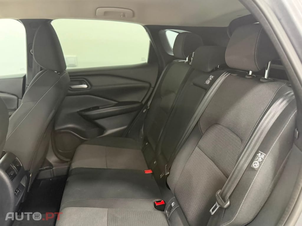 Nissan Qashqai 1.3 DIG-T N-Connecta LED Xtronic
