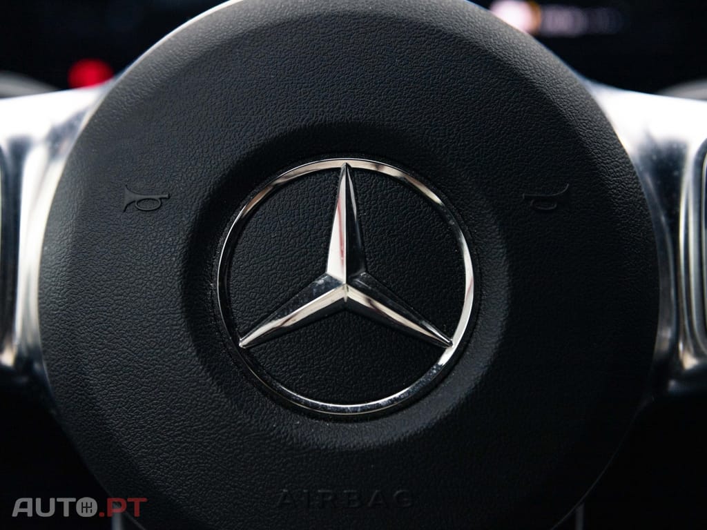 Mercedes-Benz A 250 e AMG Line