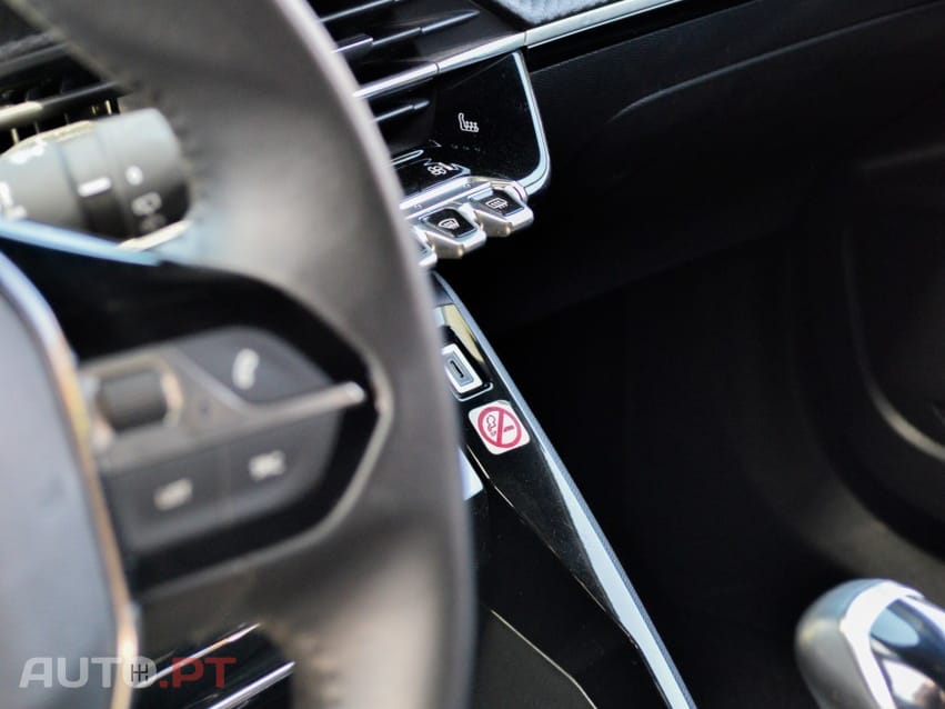 Peugeot 2008 PureTech 100 Stop&Start Allure Pack