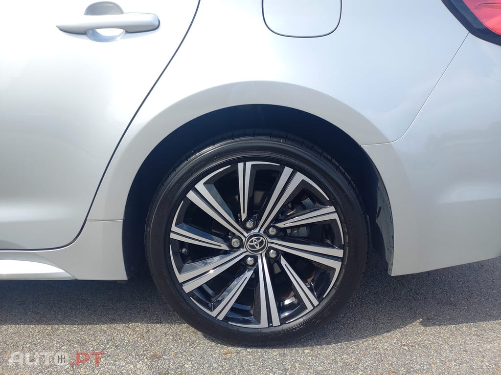 Toyota Corolla Touring Sports 1.8 Hybrid Comfort+P.Sport