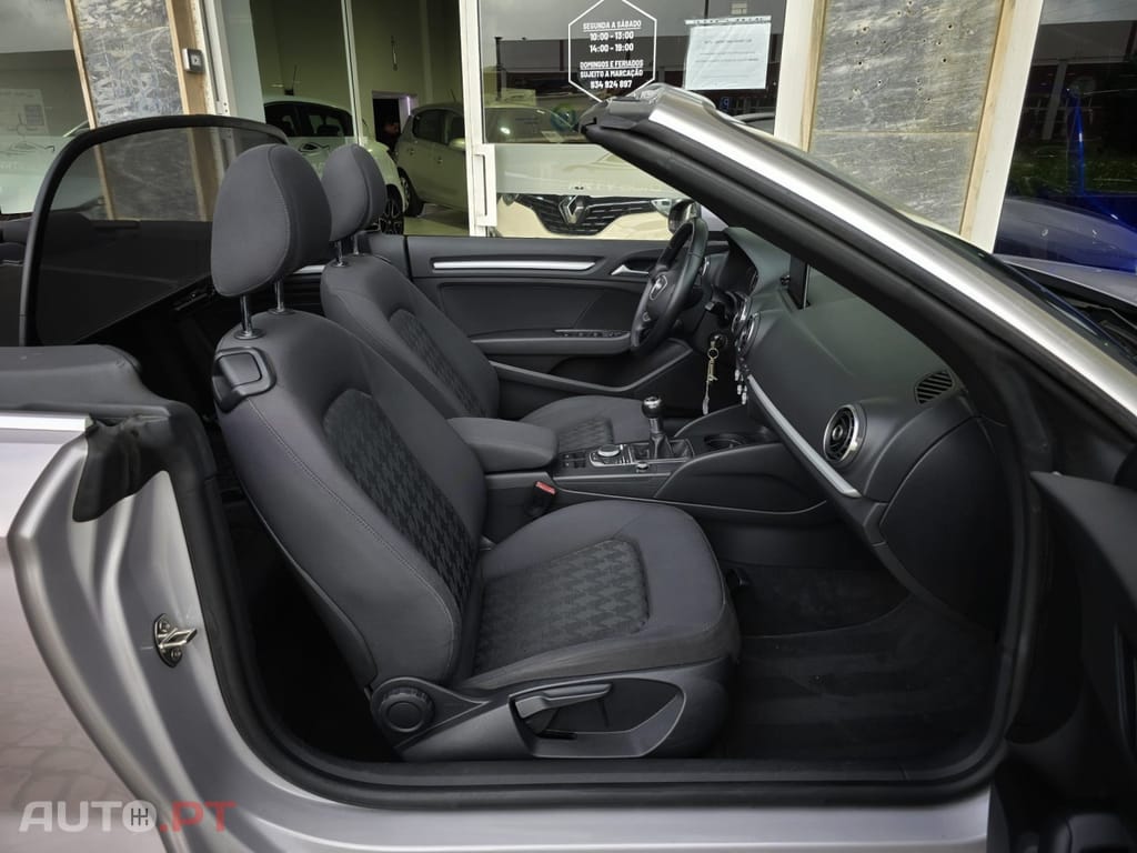 Audi A3 Cabrio 1.6 TDi Attraction