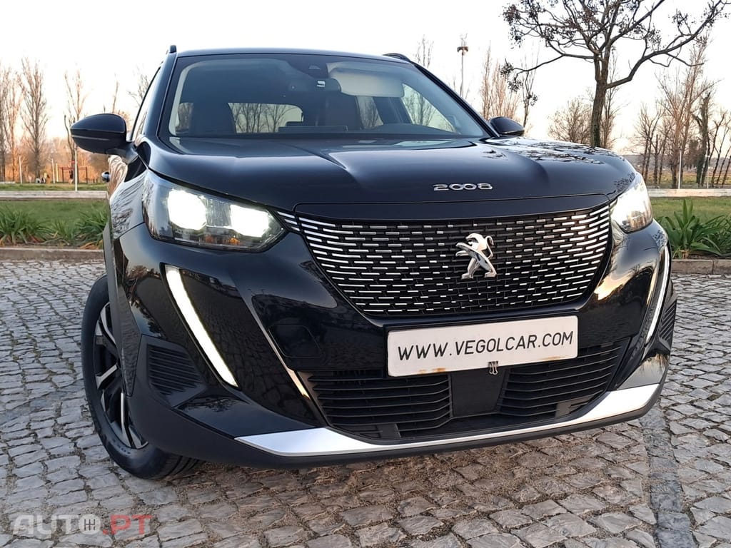 Peugeot 2008 1.2 PureTech Allure Pack