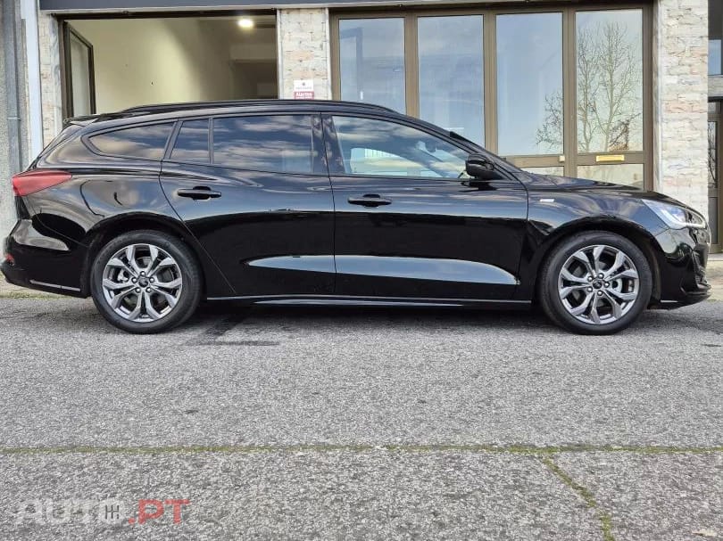 Ford Focus SW 1.0 EcoBoost MHEV ST-Line
