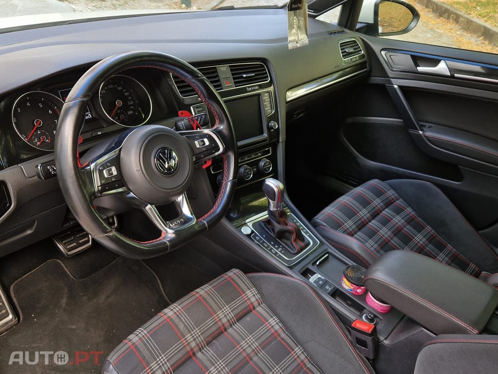 Volkswagen Golf 2.0 TSi GTi DSG