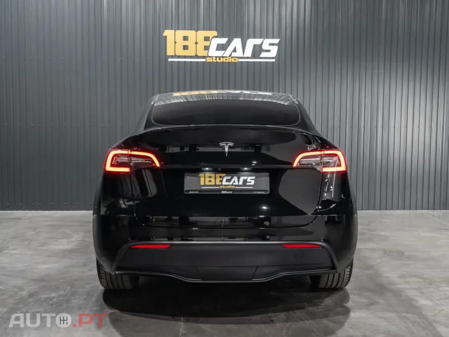 Tesla Model Y Long Range Dual Motor AWD