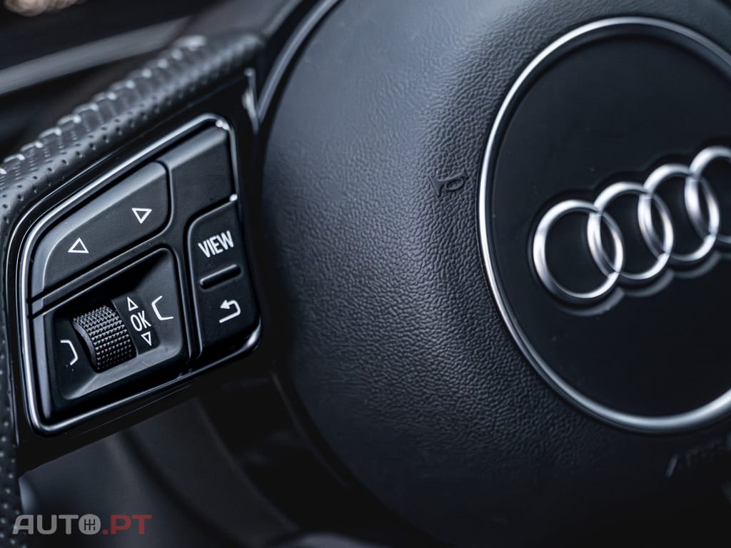Audi A4 2.0 TDI S-line S tronic