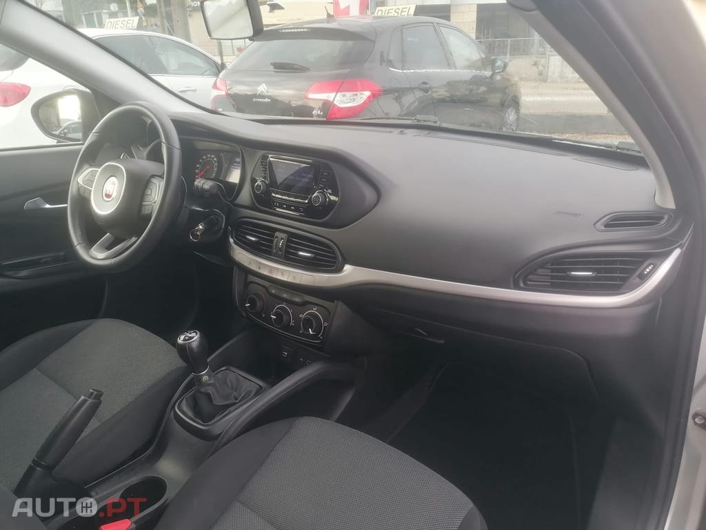 Fiat Tipo 1.3 M-Jet Pop