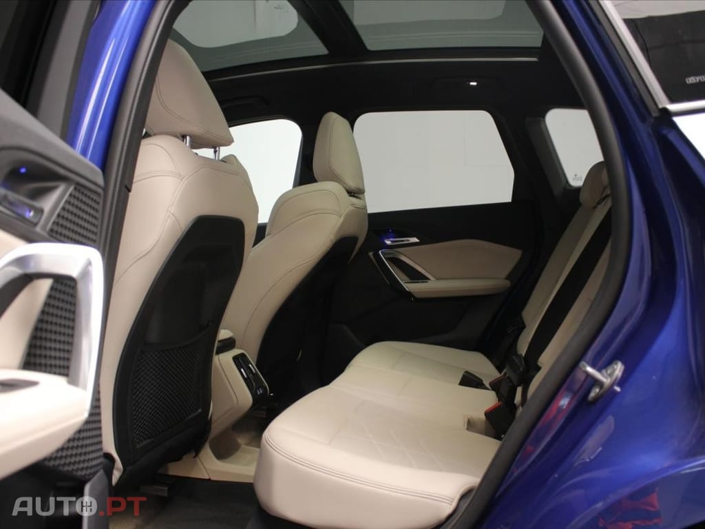 BMW iX1 xDrive30 Pack Desportivo M