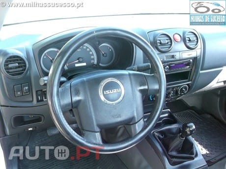Isuzu D-Max 2.5 DTI CS 2WD L  3 Lugares