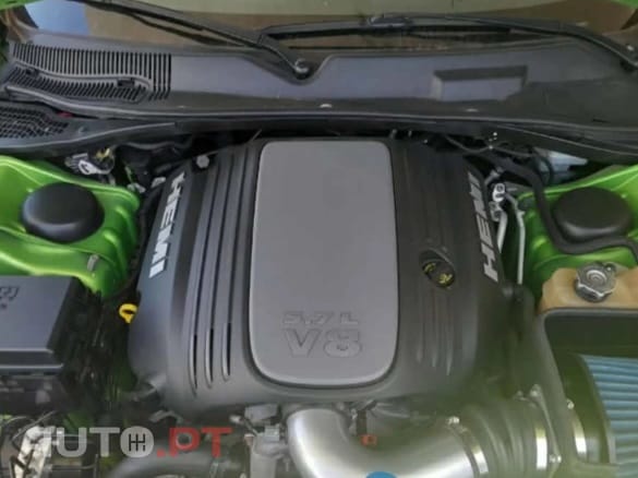 Dodge Challenger H/T5.7V8 HEMI