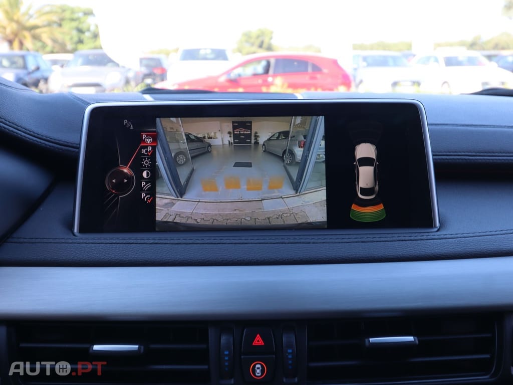BMW X6 30 d xDrive Pack M — fotografia 21
