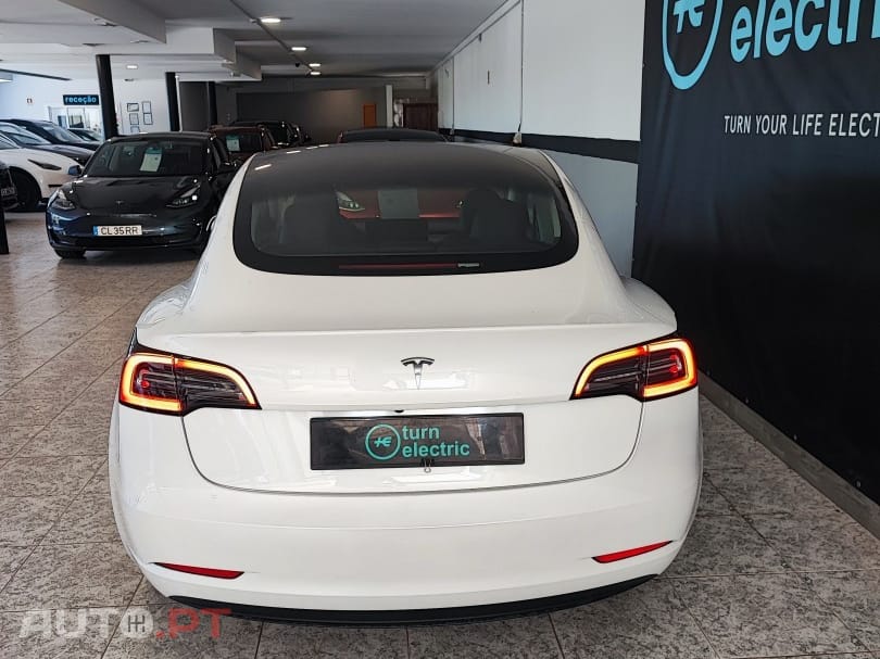 Tesla Model 3 Tração Traseira